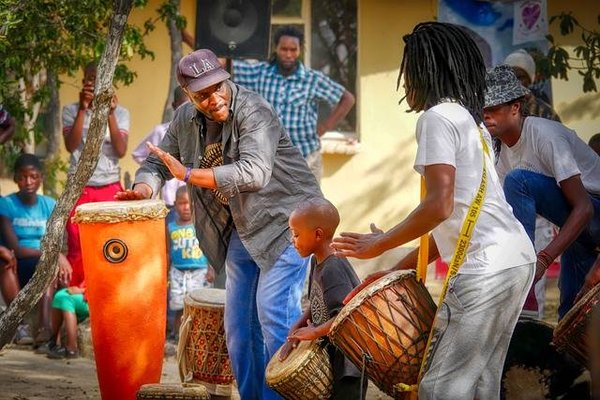 Un tour d'horizon des différents types de danses et de théâtre présentés lors des festivals du monde