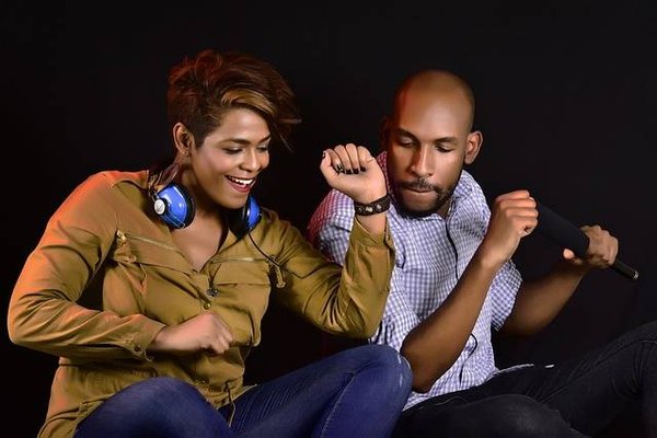 Apprendre à jouer ou à chanter la musique des festivals du monde : conseils pratiques